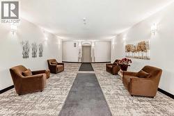 clean & classy Lobby - 