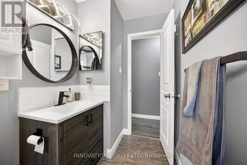 15 Henderson Street, Carleton Place, ON - Indoor Photo Showing Bathroom