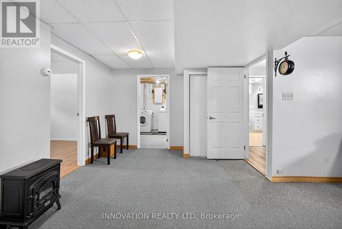 15 Henderson Street, Carleton Place, ON - Indoor Photo Showing Other Room