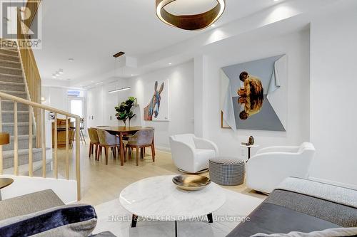 Wonderful space for entertaining - 449 Edison Avenue, Ottawa, ON - Indoor