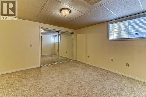 7 Scotia Landing Nw, Calgary, AB - Indoor Photo Showing Other Room