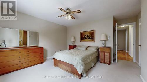 100 Timpson Drive, Aurora, ON - Indoor Photo Showing Bedroom