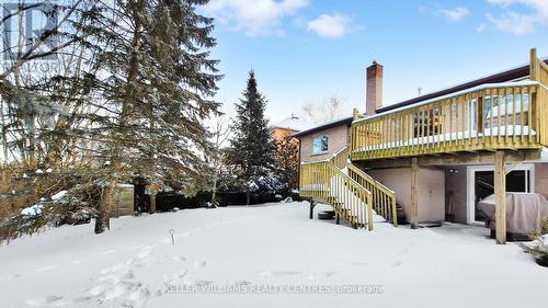 100 Timpson Drive, Aurora, ON - Outdoor