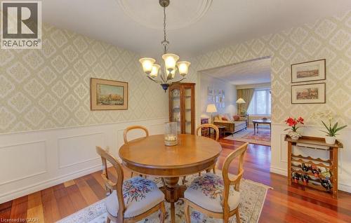 32 Brookview Court, Kitchener, ON - Indoor Photo Showing Dining Room