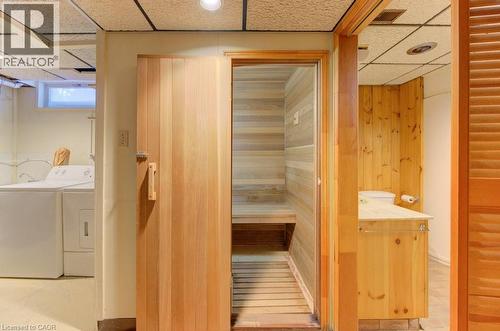 32 Brookview Court, Kitchener, ON - Indoor Photo Showing Laundry Room