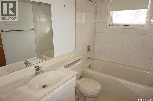 45 Tibbits Road, Regina, SK - Indoor Photo Showing Bathroom