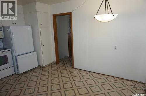 45 Tibbits Road, Regina, SK - Indoor Photo Showing Kitchen