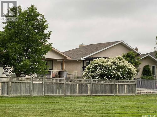 2906 St James Crescent, Regina, SK - Outdoor