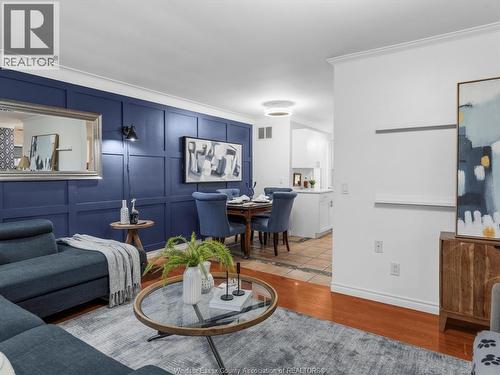 3438 Manning, Tecumseh, ON - Indoor Photo Showing Living Room