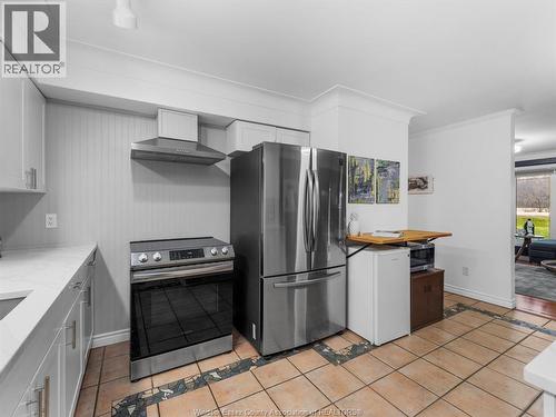 3438 Manning, Tecumseh, ON - Indoor Photo Showing Kitchen