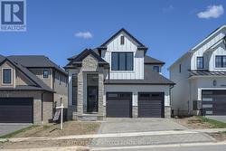 1898 FOUNTAIN GRASS DRIVE London South (South B), ON N6K 0M2