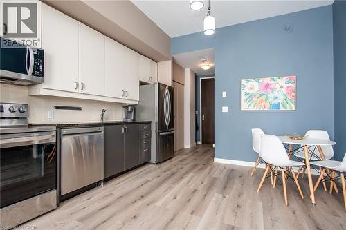 191 King Street S Unit# 702, Waterloo, ON - Indoor Photo Showing Kitchen