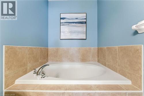 35 Losino Street, Caledon, ON - Indoor Photo Showing Bathroom