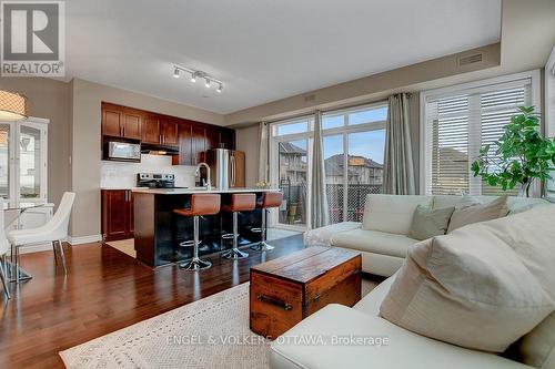 E - 188 Hornchurch Lane, Ottawa, ON - Indoor Photo Showing Living Room