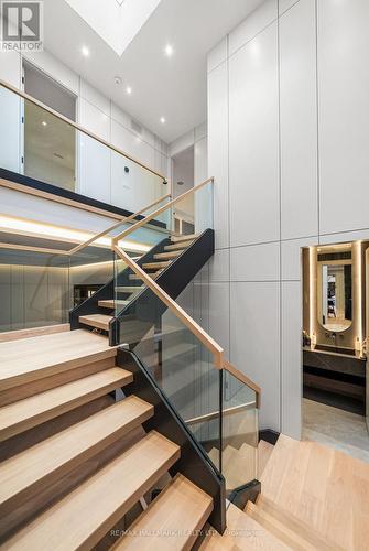 167 Parkhurst Boulevard, Toronto, ON - Indoor Photo Showing Other Room