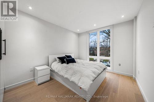167 Parkhurst Boulevard, Toronto, ON - Indoor Photo Showing Bedroom