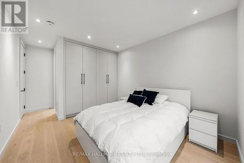 167 Parkhurst Boulevard, Toronto, ON - Indoor Photo Showing Bedroom