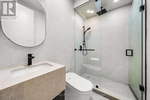 167 Parkhurst Boulevard, Toronto, ON - Indoor Photo Showing Bathroom