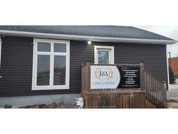 3-5467 TECUMSEH Road EAST Windsor, ON N8T 1C8