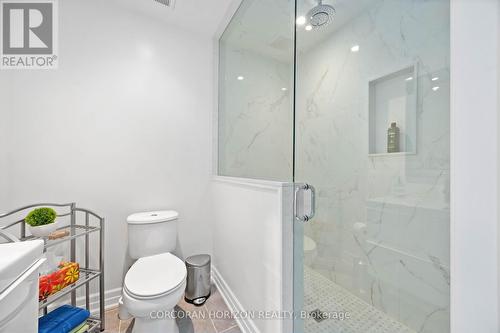 33 Kylemount Court, Vaughan, ON - Indoor Photo Showing Bathroom
