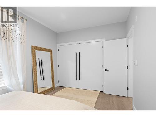 457 West Avenue Unit# 108, Kelowna, BC - Indoor Photo Showing Bedroom