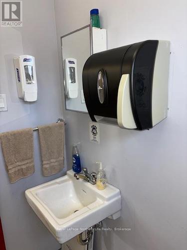 122-126 Mcintyre Street E, North Bay (Central), ON 