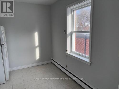 122-126 Mcintyre Street E, North Bay (Central), ON 