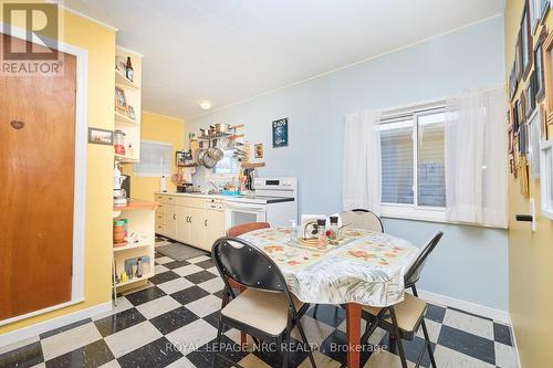 218 Carlton Street, St. Catharines (Downtown), ON - Indoor Photo Showing Dining Room