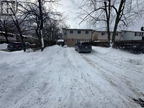 52 Grand Valley Drive, Brampton, ON - Outdoor