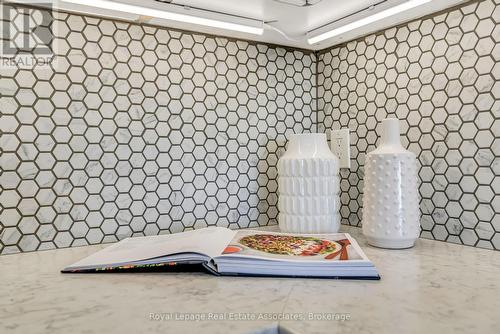 1907 - 234 Albion Road, Toronto, ON - Indoor