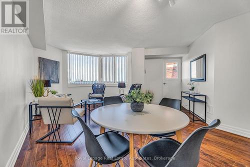 1907 - 234 Albion Road, Toronto, ON - Indoor Photo Showing Dining Room