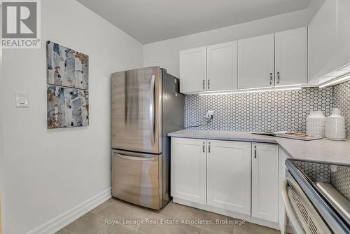 1907 - 234 Albion Road, Toronto, ON - Indoor Photo Showing Kitchen