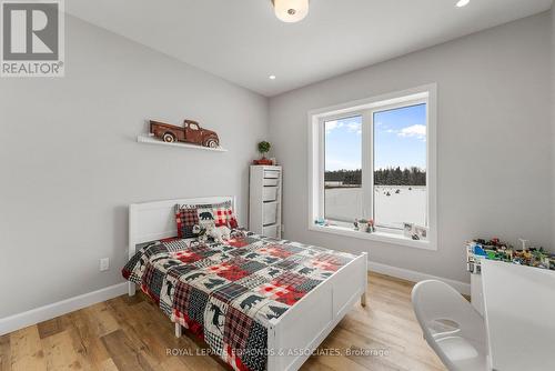 346 Foresters Falls Road, Whitewater Region, ON - Indoor Photo Showing Bedroom