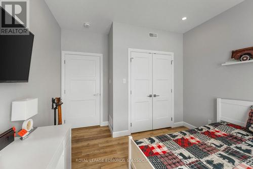 346 Foresters Falls Road, Whitewater Region, ON - Indoor Photo Showing Bedroom