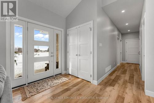 346 Foresters Falls Road, Whitewater Region, ON - Indoor Photo Showing Other Room