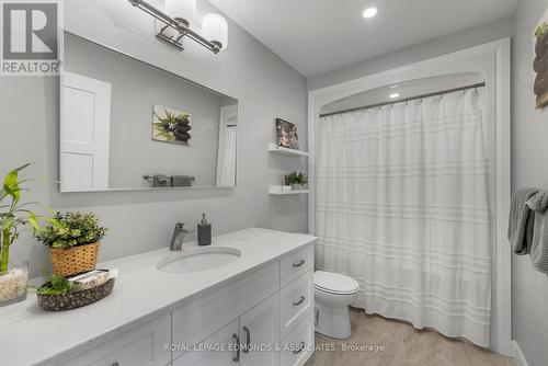 346 Foresters Falls Road, Whitewater Region, ON - Indoor Photo Showing Bathroom