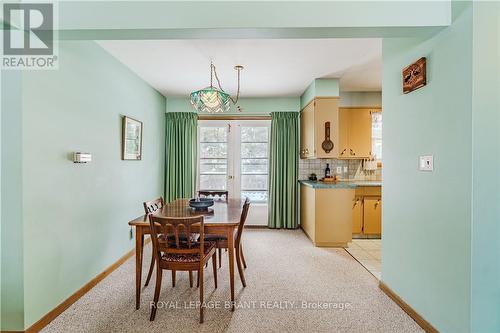 35 Forsythe Avenue, Brantford, ON - Indoor Photo Showing Dining Room