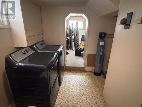 625 Vickers St. S., Thunder Bay, ON - Indoor Photo Showing Laundry Room