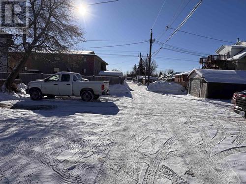 625 Vickers St. S., Thunder Bay, ON - Outdoor