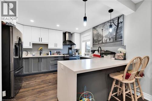 199 Bay Street N, Hamilton, ON - Indoor Photo Showing Kitchen With Upgraded Kitchen