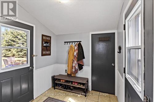 7637 Wellington Road 7, Mapleton, ON - Indoor Photo Showing Other Room