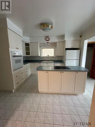 304 Maple Street S, Timmins (Ts - Se), ON - Indoor Photo Showing Kitchen