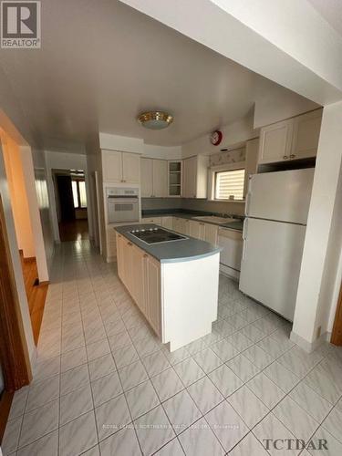 304 Maple Street S, Timmins (Ts - Se), ON - Indoor Photo Showing Kitchen