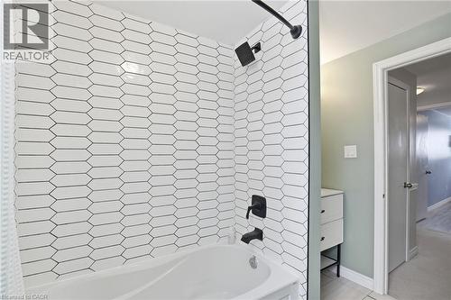 1460 Garth Street Unit# 66A, Hamilton, ON - Indoor Photo Showing Bathroom