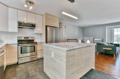 Kitchen - 1173 Rue John-Tapp, Blainville, QC - Indoor Photo Showing Kitchen With Upgraded Kitchen