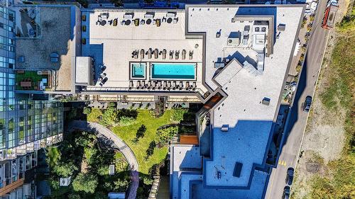 Aerial photo - 214-360 Rue Atateken, Montréal (Ville-Marie), QC - Outdoor