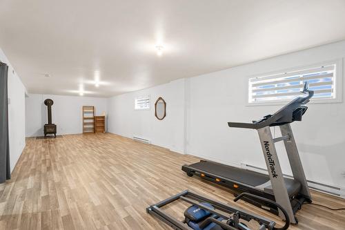 Family room - 8500 Ch. Ladouceur, Sainte-Agathe-Des-Monts, QC - Indoor Photo Showing Gym Room