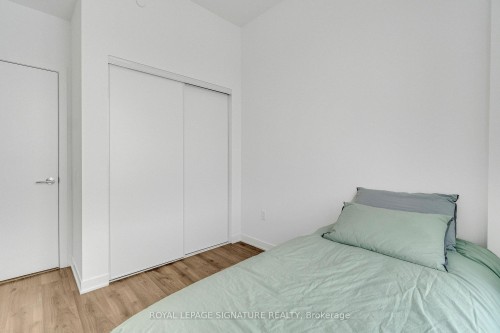 234-395 Dundas Street W, Oakville, ON - Indoor Photo Showing Bedroom