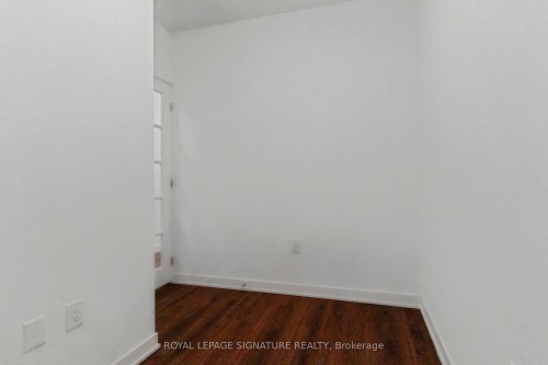 234-395 Dundas Street W, Oakville, ON - Indoor Photo Showing Other Room