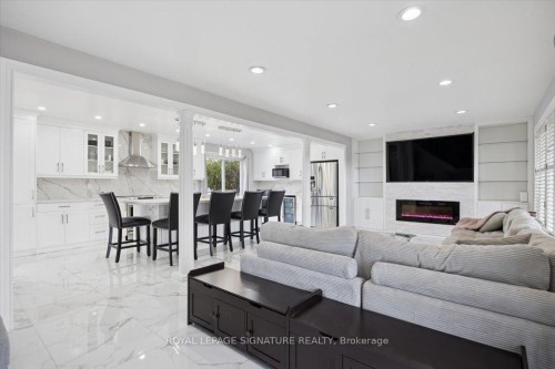 10 Tyler Street, Clarington, ON - Indoor Photo Showing Living Room With Fireplace